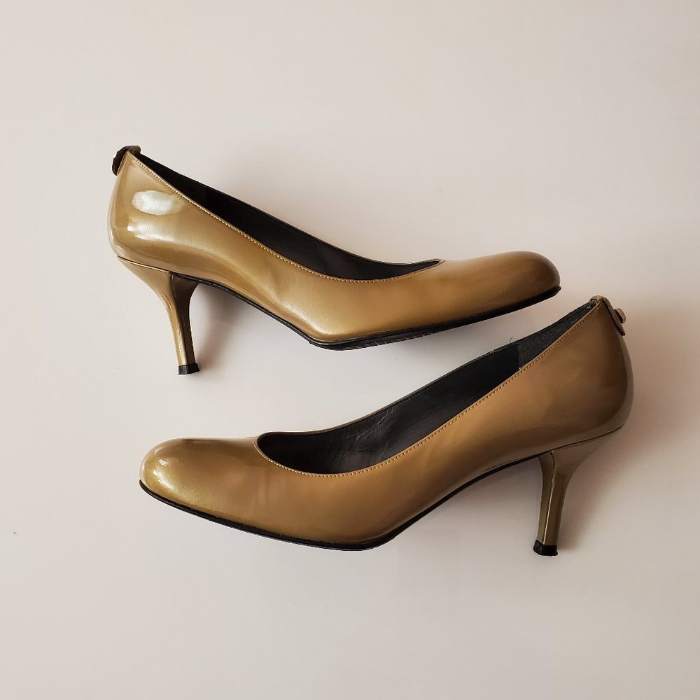 Stuart Weitzman Patent Leather Round Toe 3" Heels Size 9